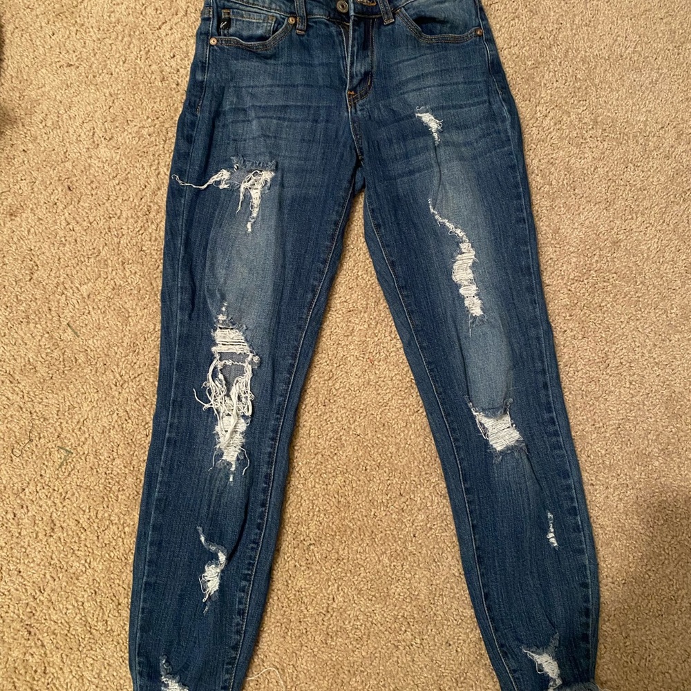 Light wash Kancan Skinny Jeans